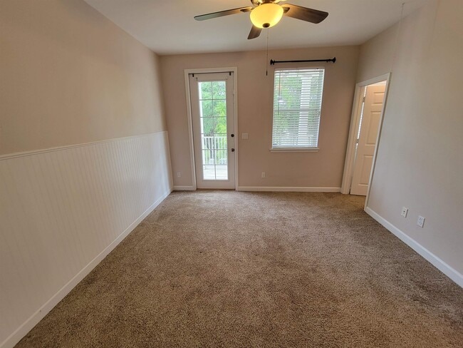 Building Photo - 4378 Grove Park Dr