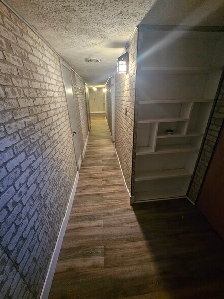 Building Photo - 659 Andrews Rd