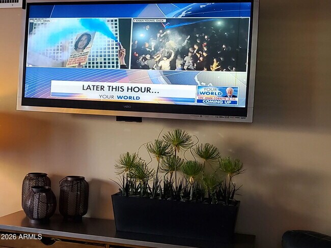 Building Photo - 3737 E Turney Ave