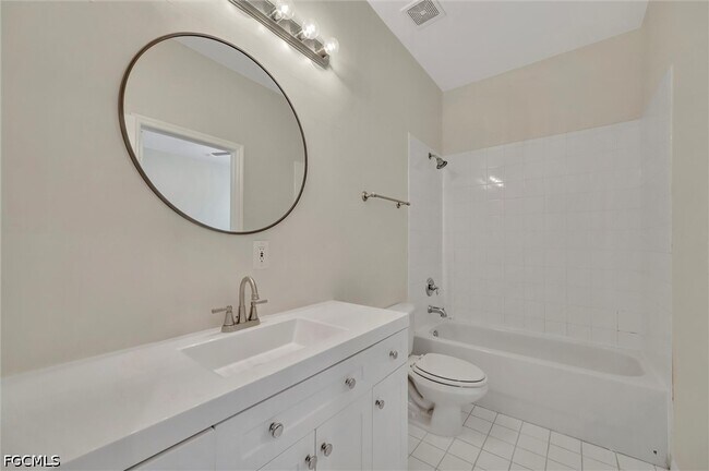Building Photo - 10245 S Golden Elm Dr