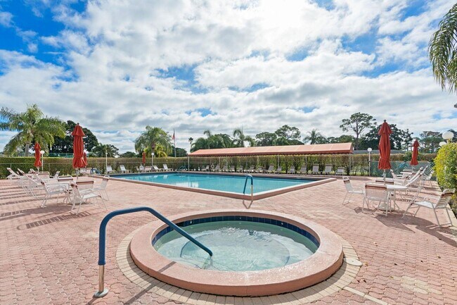 Building Photo - 5400 Poppy Pl