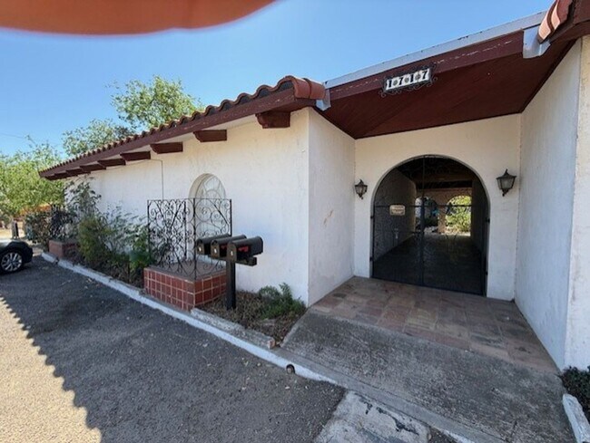 Building Photo - 1717 Clark Blvd