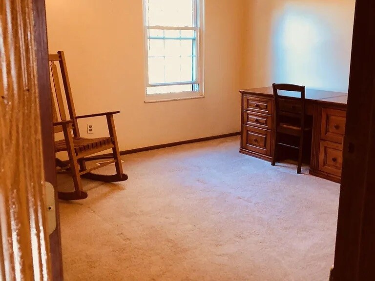 Building Photo - 8179 Rochester Way