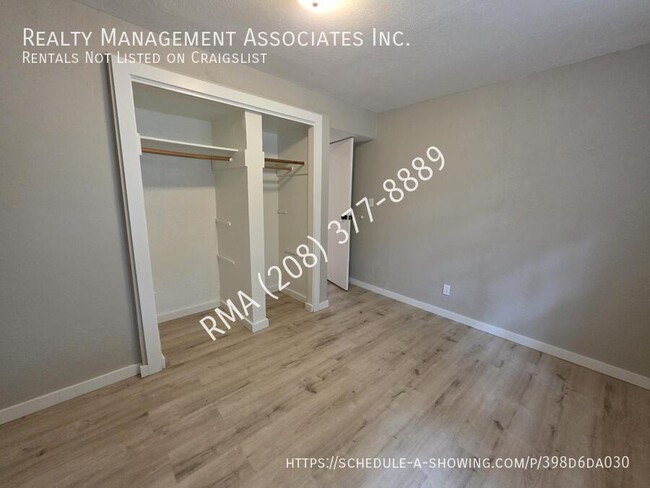 Building Photo - 3033 W Malad St