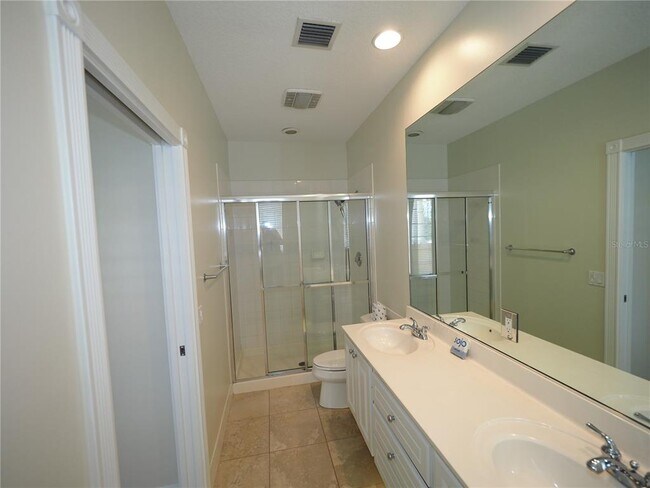 Building Photo - 1533 Napoli Dr E