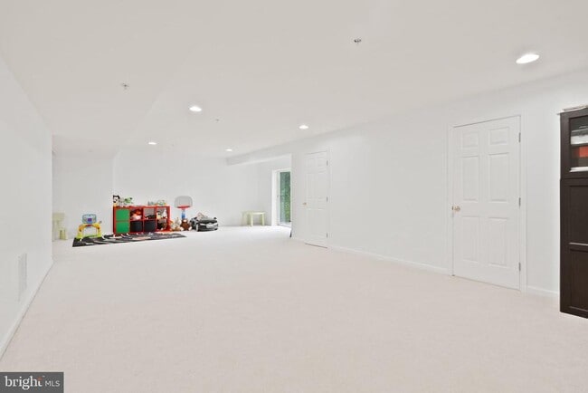 Building Photo - 13102 Ogles Hope Dr