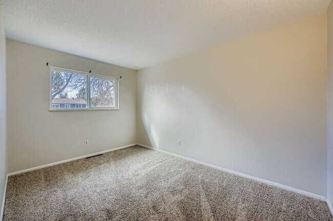 Building Photo - 3857 Fetlock Cir