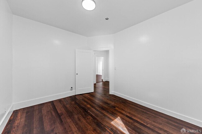 Building Photo - 318 Harriet St