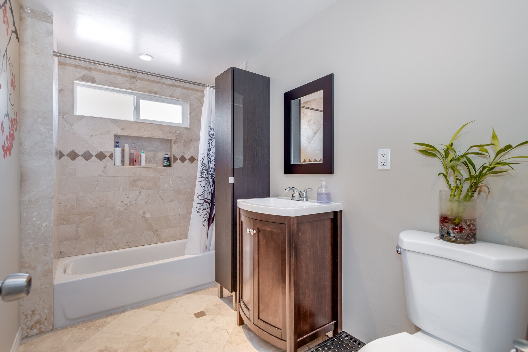 Building Photo - 4098 West 137th Street