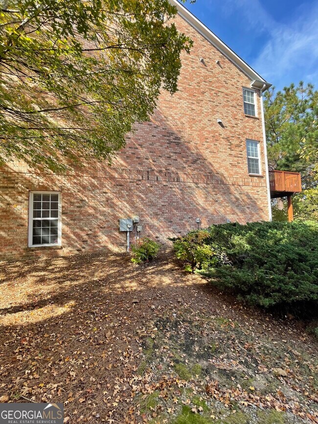 Building Photo - 1773 Highlands View Dr