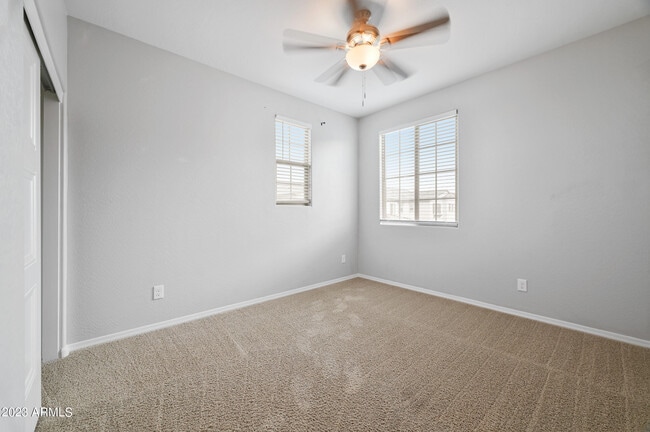 Building Photo - 1752 E Chelsea Ln