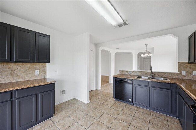 Building Photo - 210 Waterlily Way