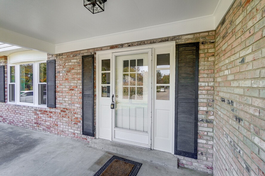 Building Photo - 271 Albright Dr