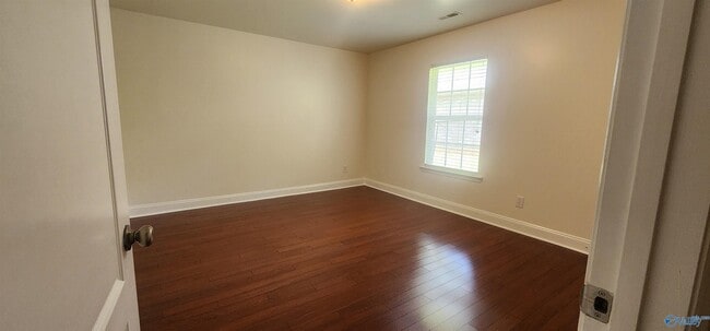 Building Photo - 157 Alderwood Dr