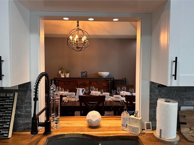 Building Photo - 4332 145th Ave N