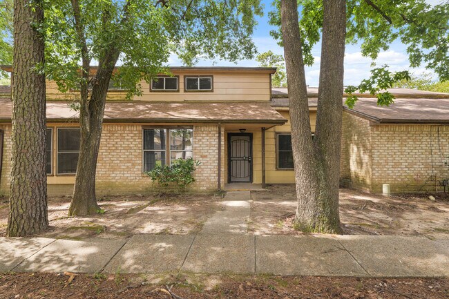 Building Photo - 12322 Wild Pine Dr