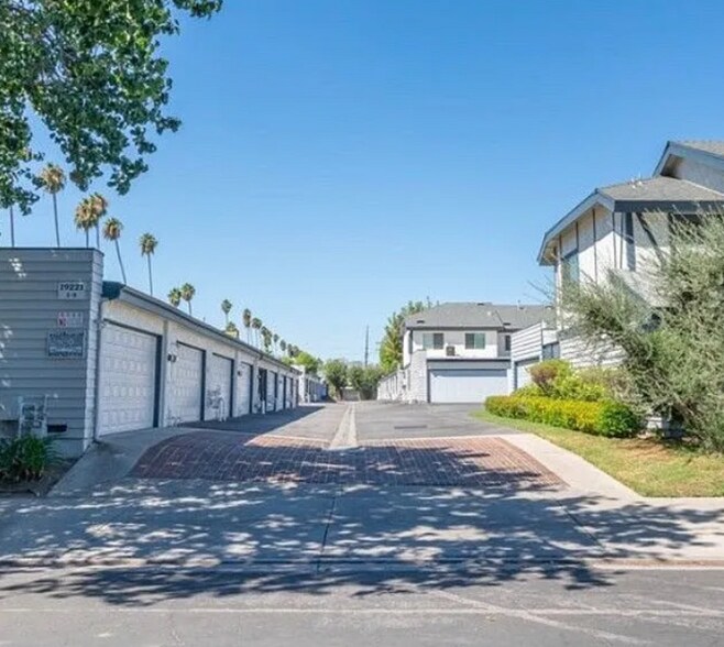 Building Photo - 19221 Sherman Way