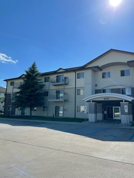 Building Photo - Campus Place Apartments
