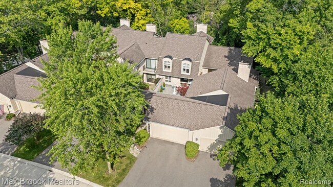 Building Photo - 1125 Meadowglen Ct