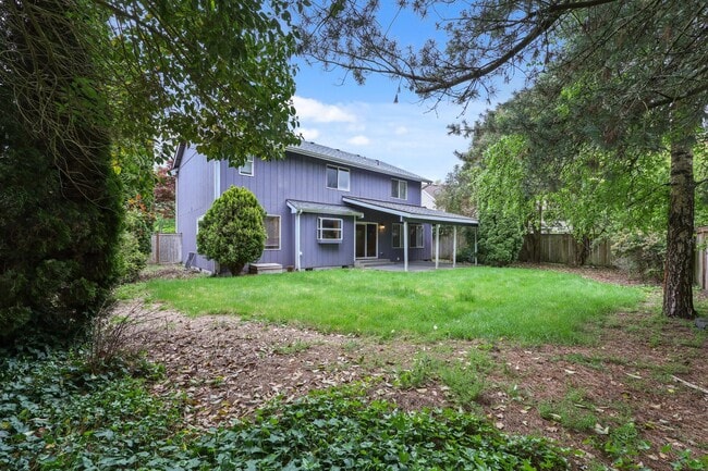 Building Photo - Move in ready now! 4 bedrooms in Lacey - North Thurston School district.