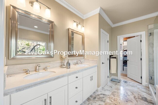 Building Photo - 5185 Mertola Dr