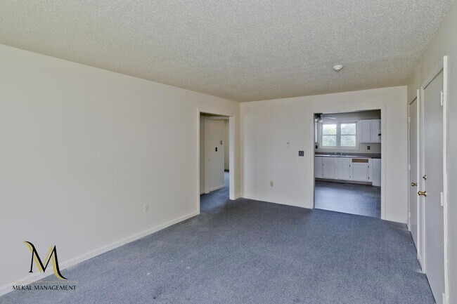 Building Photo - 715-719 Berkshire Avenue
