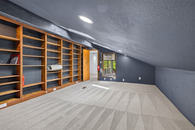 Building Photo - Mid-Century Gem with Hot Tub, Large Deck, and Bonus Rooms in Issaquah – 4 Bed, 3 Bath, 2,940 Sq Ft