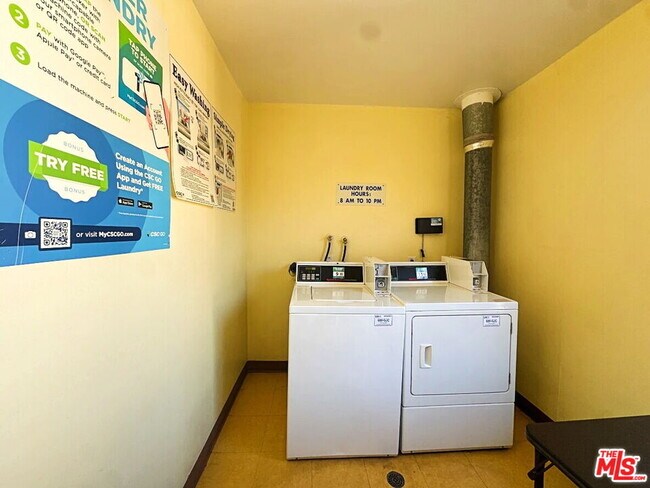 Building Photo - 65 Allen Ave