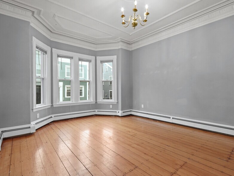 Building Photo - 32 G St