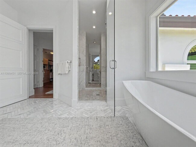 Building Photo - 13689 Deering Bay Dr