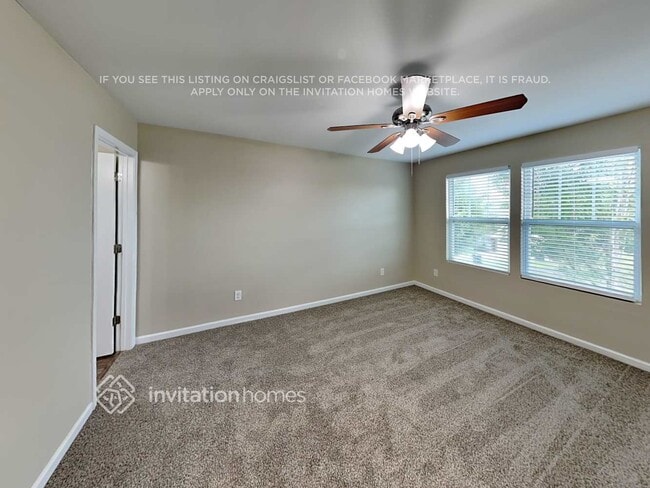 Building Photo - 4190 Broadstairs Dr SW