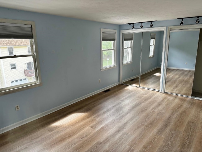 Building Photo - 41 Albury Stone Cir