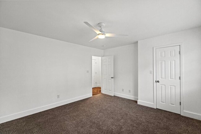 Building Photo - Completely Remodeled 2BR/1.5BA Townhome – City Convenience!