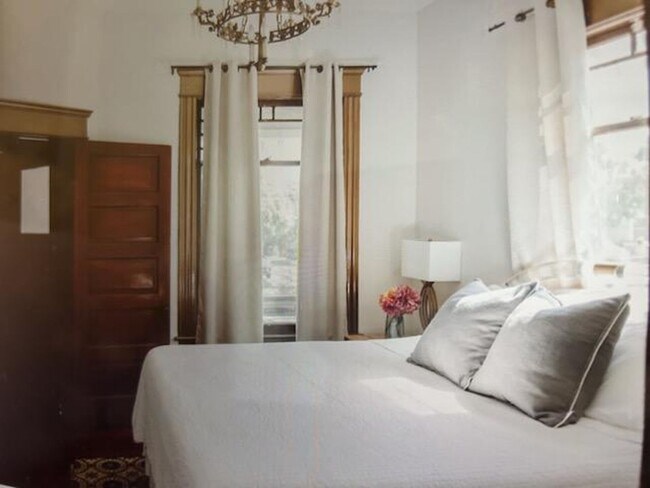 Building Photo - Islay Street  770-774