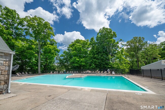 Building Photo - 57 Lawson Ln