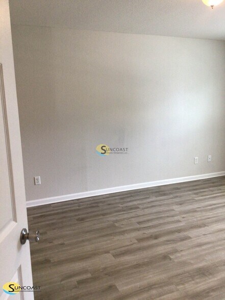 Building Photo - 8349 Homeport Ct