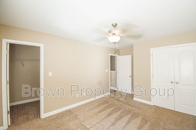 Building Photo - 6023 Daybrook Ct