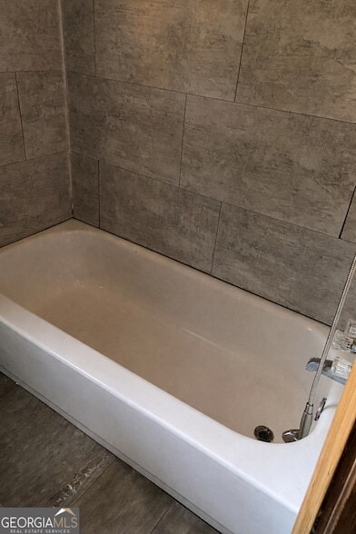 Building Photo - 1128 Mountain View Rd NW