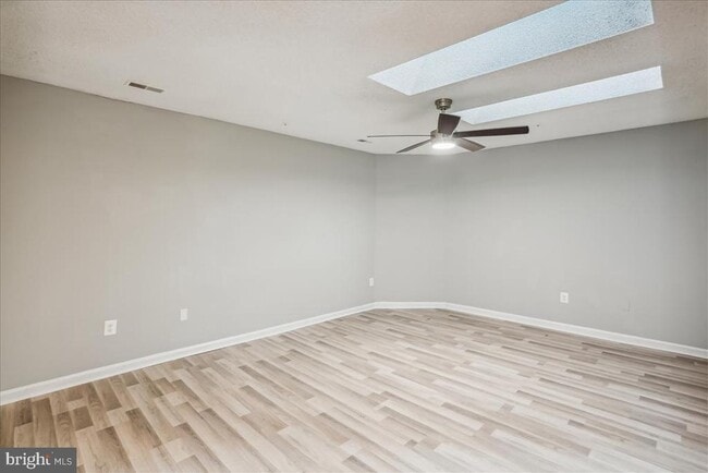 Building Photo - 12901 Churchill Ridge Cir