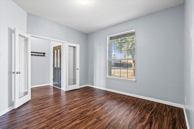 Building Photo - 396 Feathergrass Dr