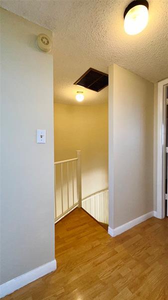 Building Photo - 670 Tennis Club Dr