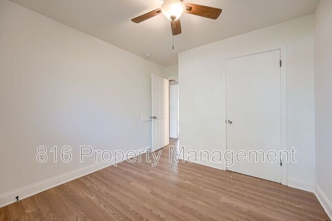 Building Photo - 6106 E 153 Terrace