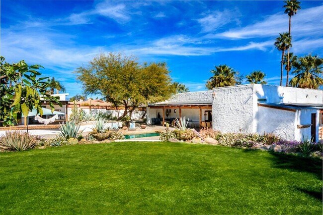 Building Photo - 71607 Sahara Rd