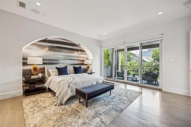 Building Photo - 2210 Boll St