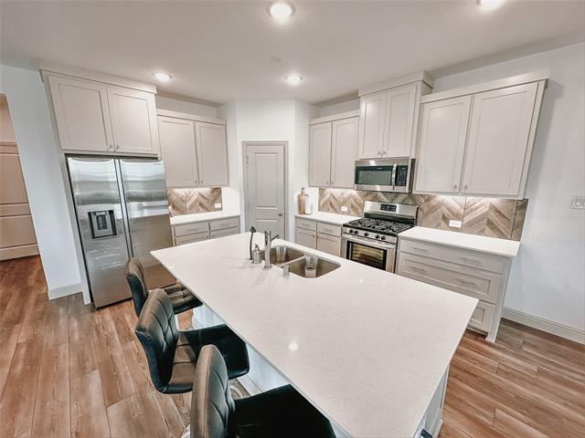 Building Photo - 8913 Swallowtail St