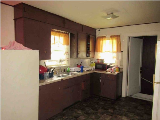 Building Photo - 618 W 22nd St