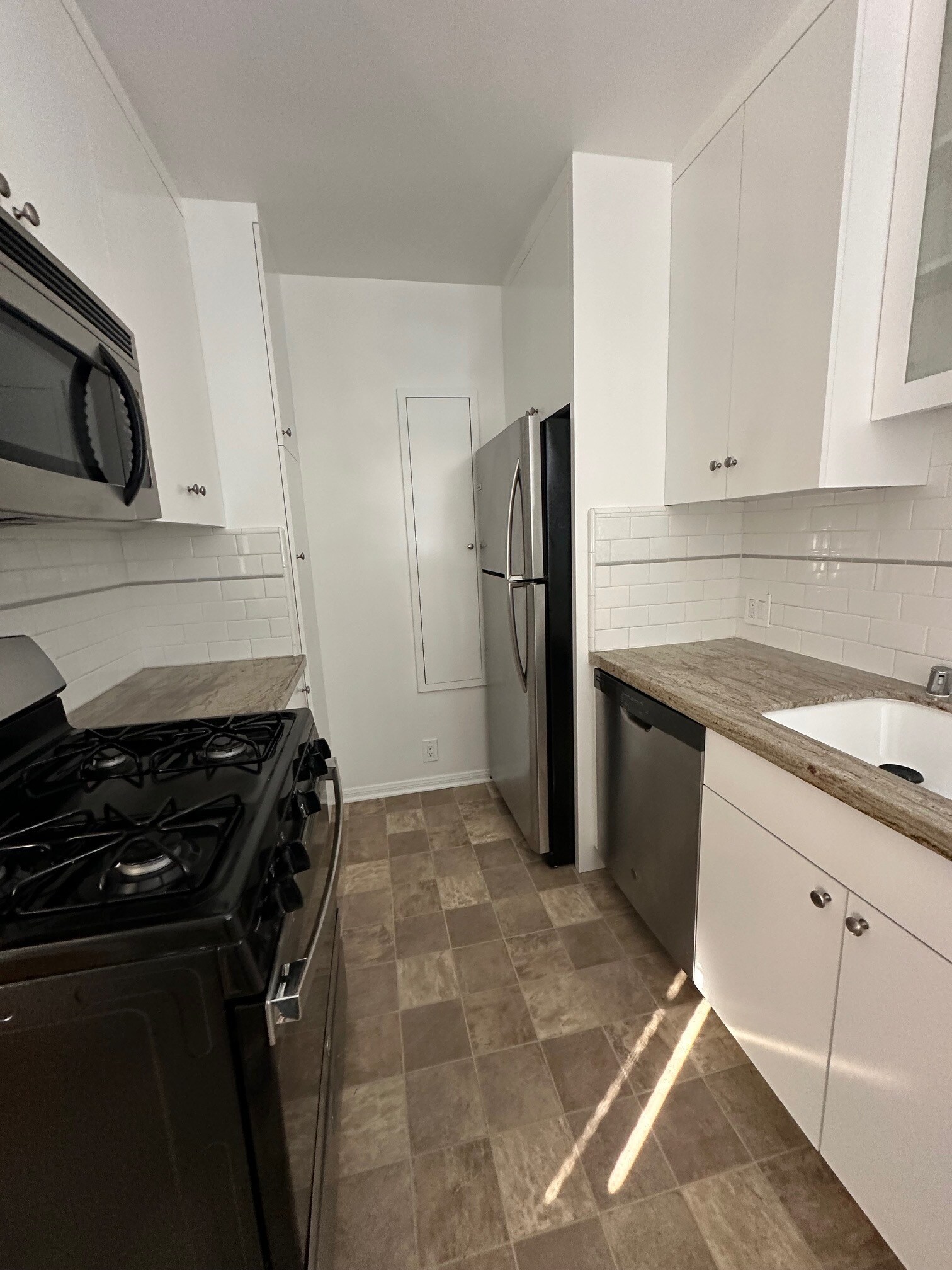 Building Photo - 8750 Guthrie Ave