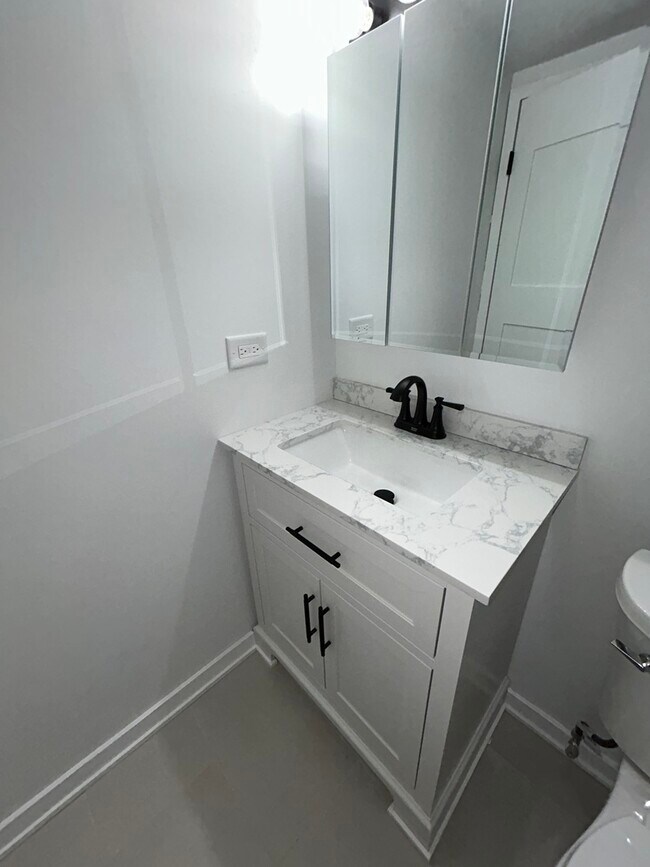 Building Photo - 9128 W Terrace Dr