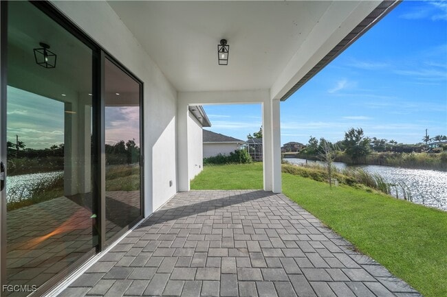 Building Photo - 1612 NW 9th Ave