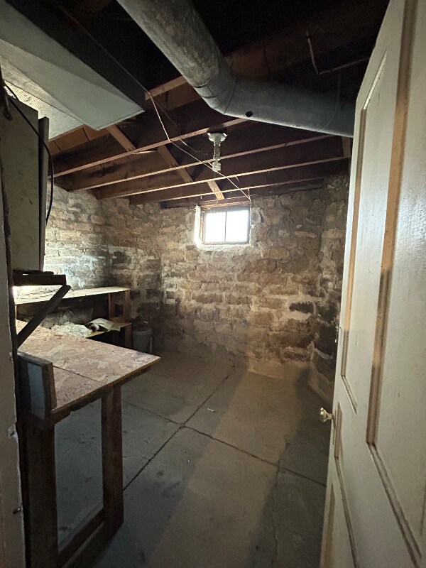 Building Photo - 231 S Prairie Ave